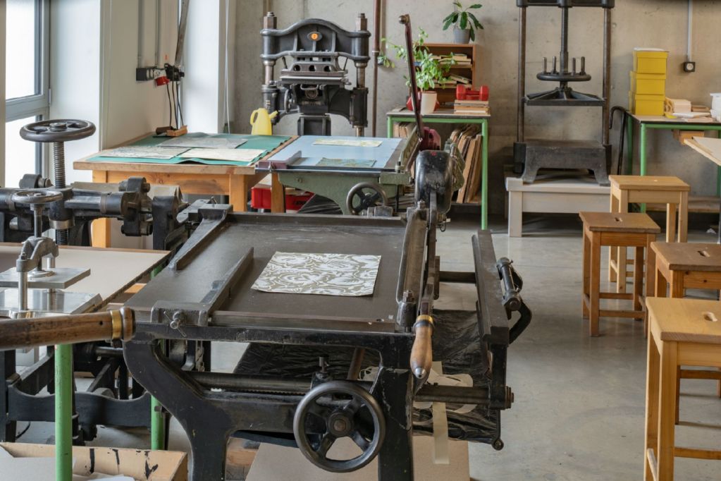 Bookbinding, photo: Vojtěch Votýpka